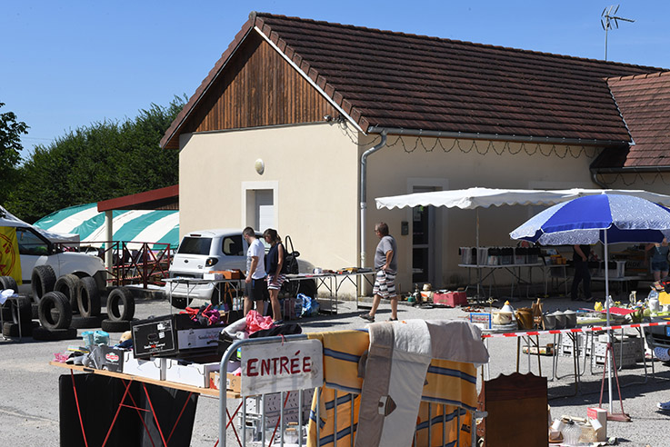 VIDE GRENIER